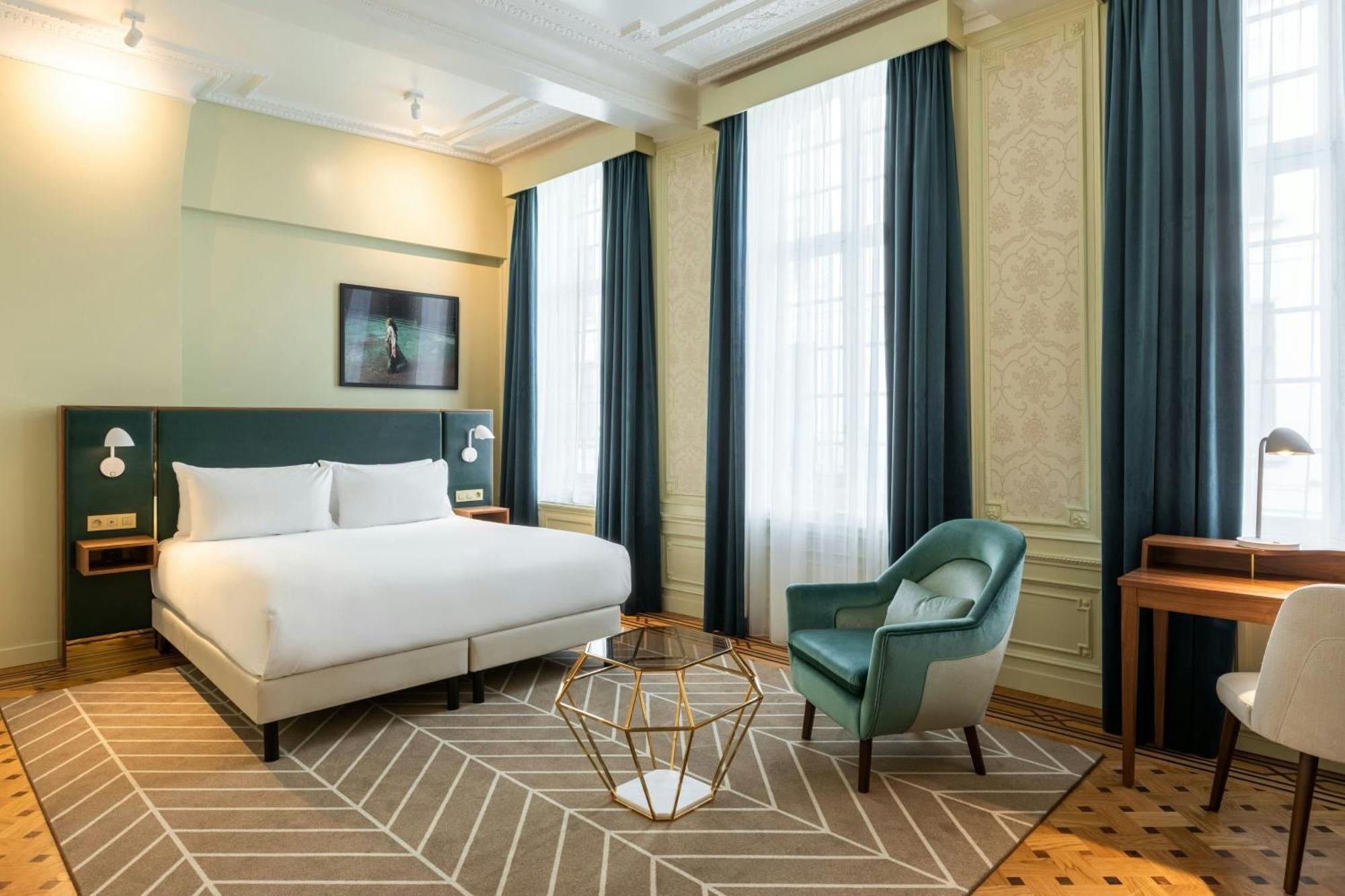 Hotel Sapphire House Antwerp, Autograph Collection Esterno foto A room at the hotel