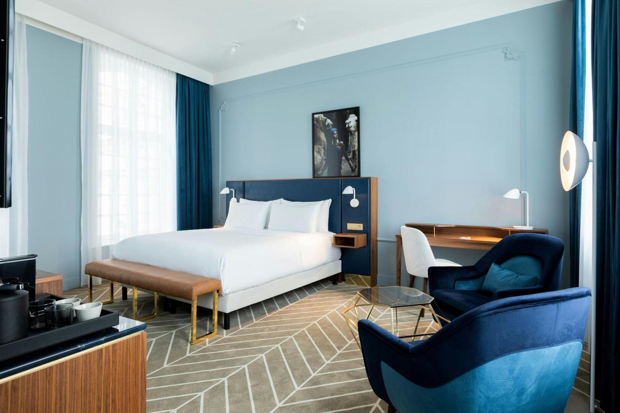 Hotel Sapphire House Antwerp, Autograph Collection Esterno foto A room at the hotel