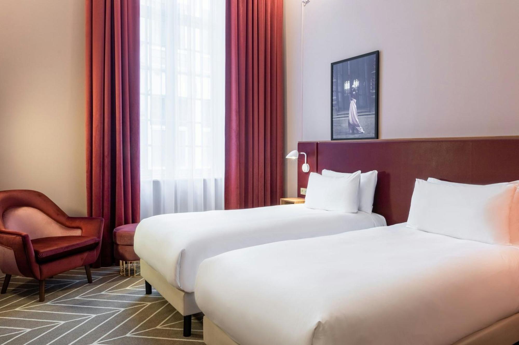 Hotel Sapphire House Antwerp, Autograph Collection Esterno foto A room at the hotel